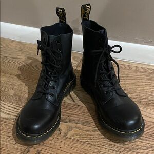 Dr. Martens 1460 Black Leather Lace-Up Paschal Boots NF